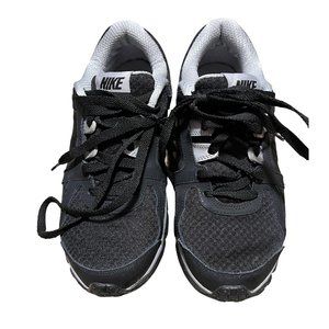 Nike Women's Dual Fusion Athletic Shoes - Size 10